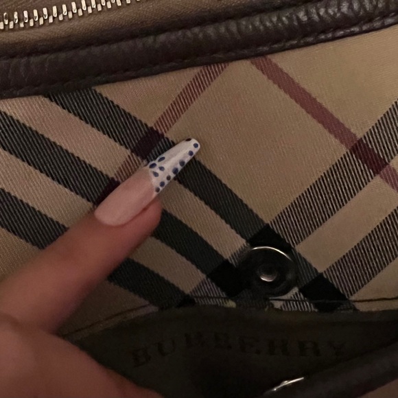 SOLD‼️Authentic Burberry Bag - Picture 17 of 17